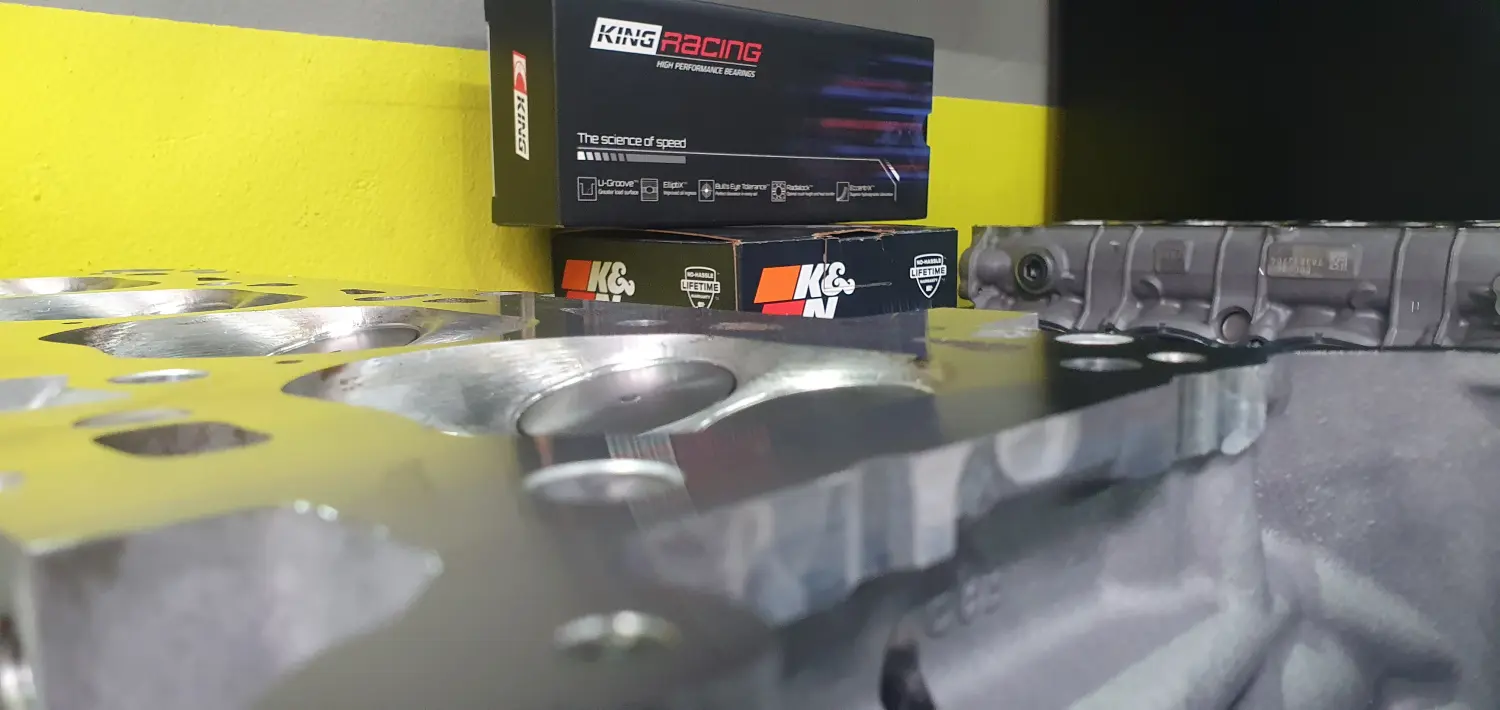 Revision eines Motors durch Fahrzeug- und Motorentechnik Vaas GmbH
