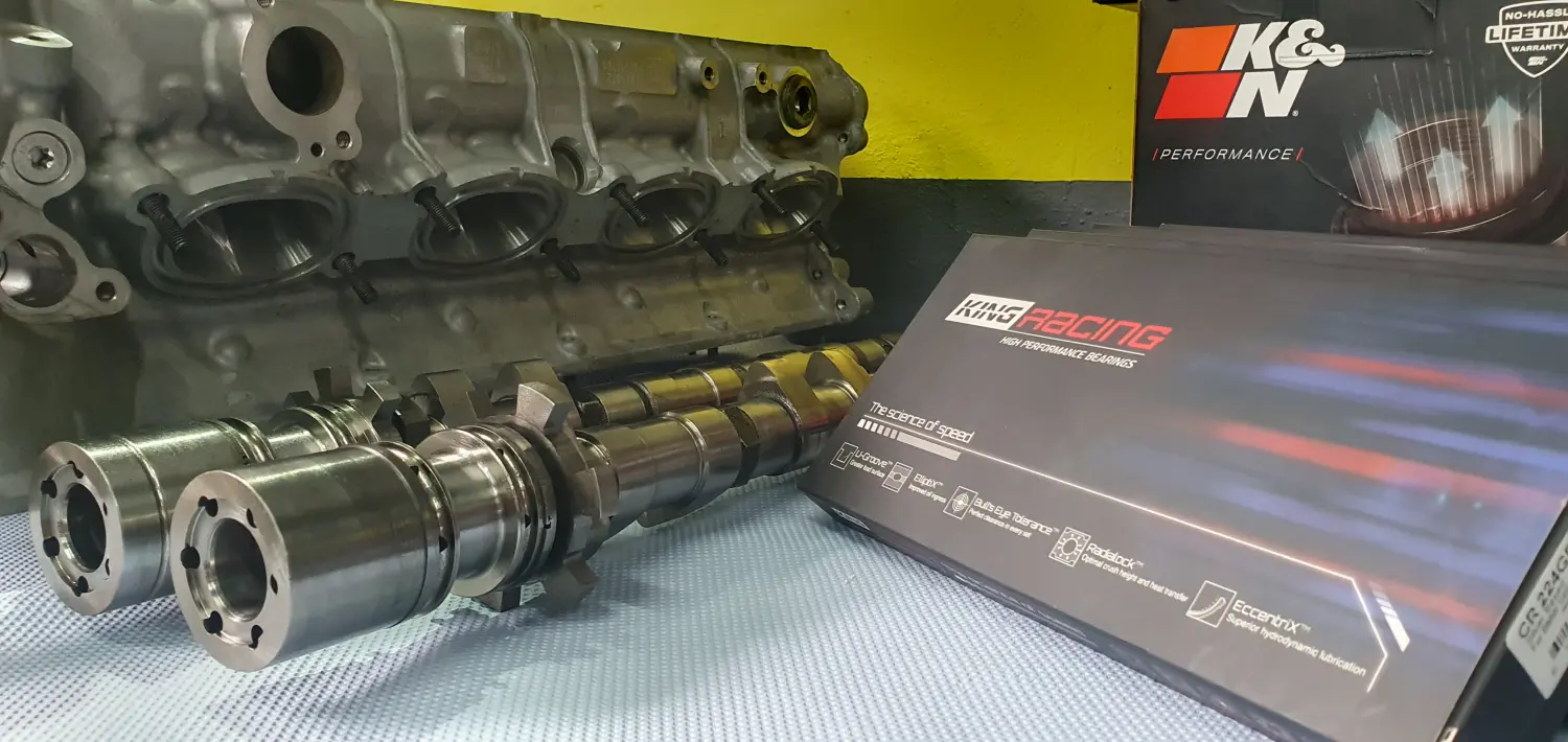 Revision eines Motors durch Fahrzeug- und Motorentechnik Vaas GmbH
