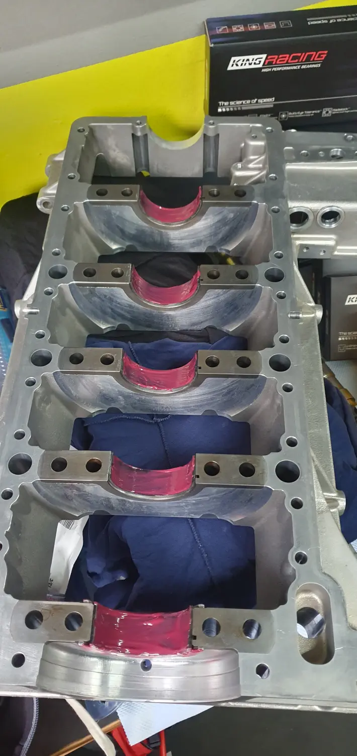 Revision eines Motors durch Fahrzeug- und Motorentechnik Vaas GmbH